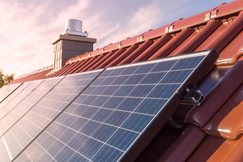Panneaux photovoltaïques près de Frontenay-Rohan-Rohan